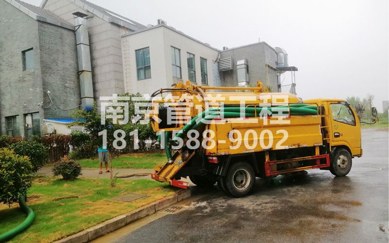 246摄山星城听竹小区化粪池清理