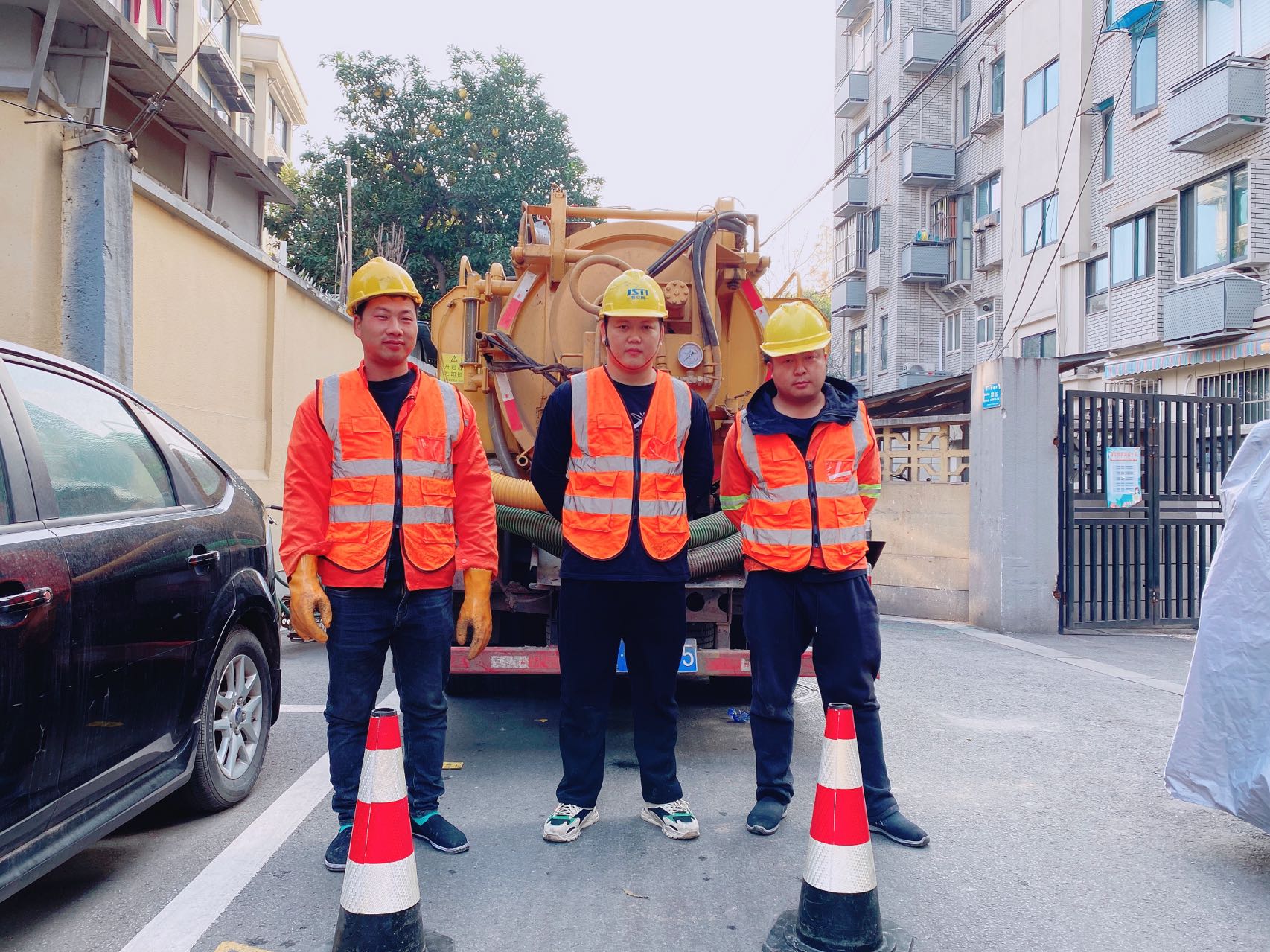 摄山星城听竹南京某小区管道清淤检测施工